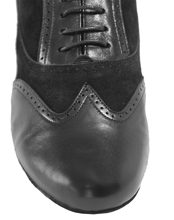 Leather toe with dotted design of Sean